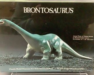 Brontosaurus Dinosaur Kit