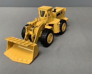 Ertl Bulldozer