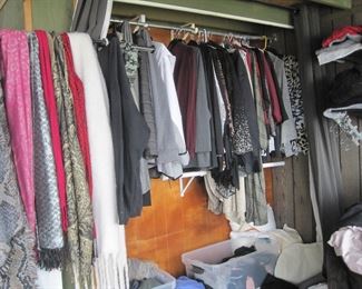 loads of shoes 9 and 10 / clothes ( large to 2 X