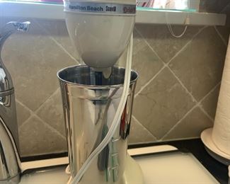 Hamilton Beach Scovill Drink Master - Milkshake Mixer