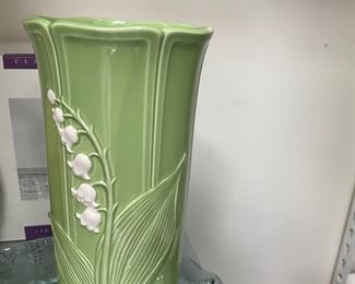 Green Vase - Lilly of The Valley Design