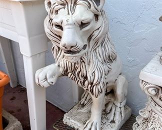 Lion Concrete Statue
