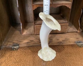 6th mark. Jack-in-the-Pulpit lustre vase $16