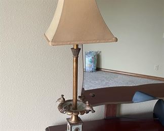 Bird Bath Themed Table Lamp