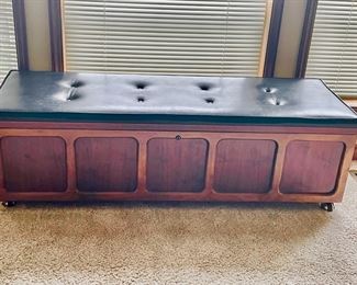 Mid Century Tufted Lane Cedar Hope Chest Bench