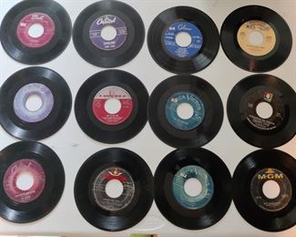 VINTAGE VYNYLS 45s COLLECTION 