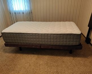 GLIDEAWAY BED CARRIAGE MFG BRAND - ELECTRICAL ADJUSTABLE BED W/ QUALITY TENCEL BRAND TWIN MATTRESS & FRAME - $200