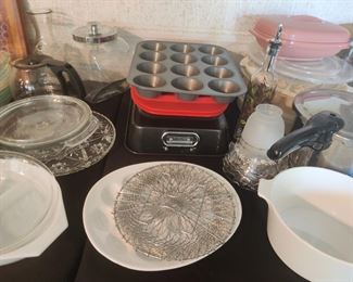 VARIOUS KITCHENWARE