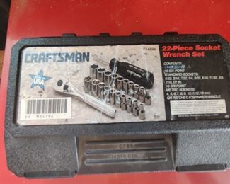 VARIOUS TOOLS & HARDWARE