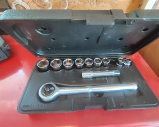 VARIOUS TOOLS & HARDWARE