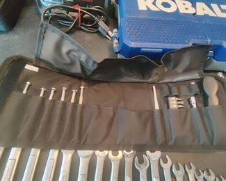 VARIOUS TOOLS & HARDWARE