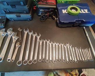 VARIOUS TOOLS & HARDWARE