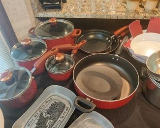 VARIOUS KITCHENWARE - PAULA DEEN COLLECTION