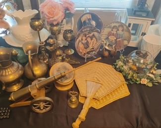 VARIOUS HOMEGOODS & COLLECTIBLES