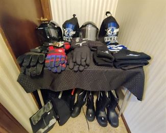 SNOW MOBILE HELMET, BOOTS & GLOVES