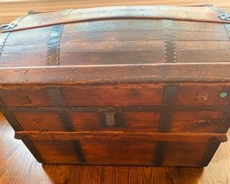 Dome top wooden trunk