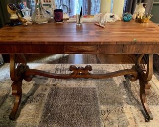 Desk with  Lyre details and one drawer