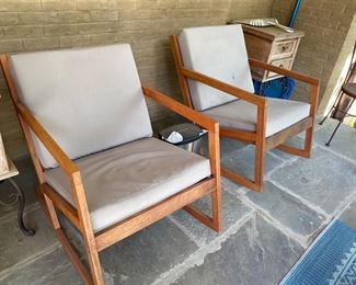 Safavieh rocking chairs 