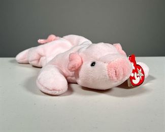 1993 "SQUEALER" BEANIE BABY | Style 4005 with PVC pellets, "DATE OF BIRTH: 4-23-93". 