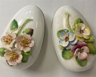 OS6221 Coalport Third Edition Bone China Egg 1979 Made In England https://www.ebay.com/str/agesagoestatesales