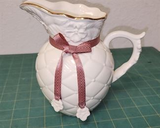 OS9011 Lenox Tied With Love Ivory Pitcher with Gold Trim https://www.ebay.com/str/agesagoestatesales