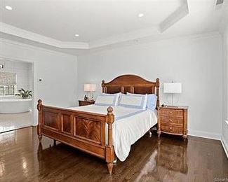 King bed, nightstands, modern lighting, table lamp