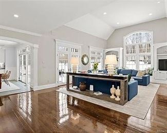 Console, finials, pottery, mirros