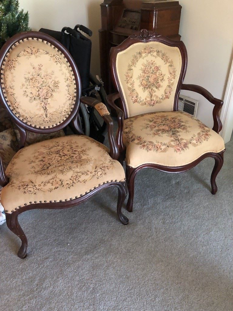 Estate Sale Furniture, Tchotchke, Vintage... starts on 5/19/2023