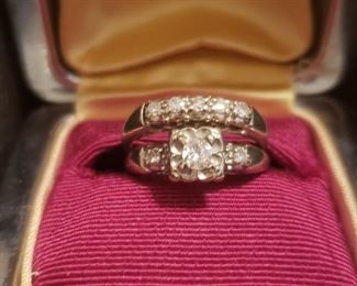 14k White Gold & Diamond Engagement Set