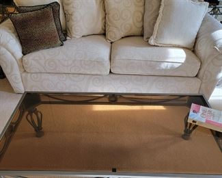 Sofa cocktail table