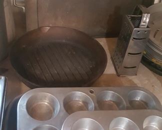MUFFIN TINS AND LODGE SKILLET