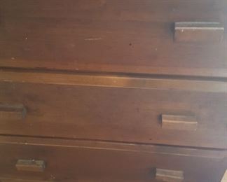 VINTAGE 3 DRAWER CHEST