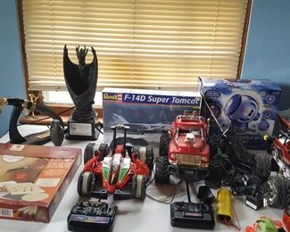 DRAGON STATUE AND KNIFE PLUS MORE REMOTE CARS