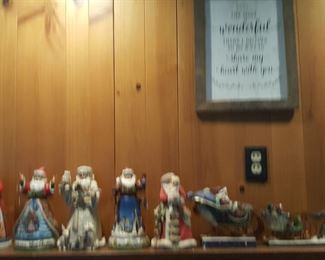 JIM SHORE CHRISTMAS FIGURINES