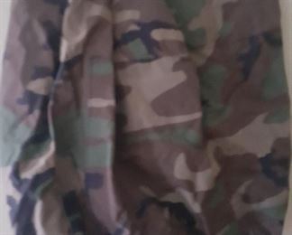 CAMOUFLAGE UNIFORM PANTS