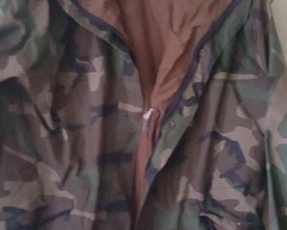 CAMOUFLAGE JACKET 