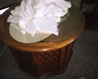 OCTAGON TABLE MATCHES END TABLES AND COFFEE TABLE