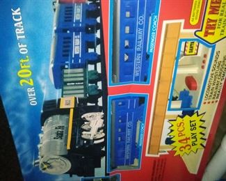 TRAIN SET