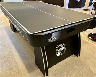 Like New Electric NHL Stanley Cup Air hockey/Ping Pong Top Table 4’ x 7’ x 31.5”h $250
Includes ping pong net, 2 paddles, ping pong balls & 3 plastic Hockey Pucks