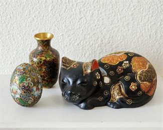 Cloisonne vase, cloisonne egg and cloisonne-style painted porcelain cat