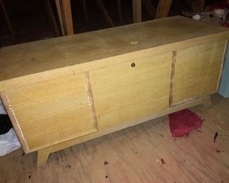 Lane Cedar Chest