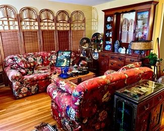 The bamboo screen is amazing!