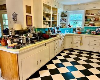 Vintage kitchen!