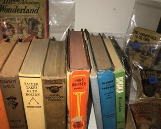 Items Located In The Central Hallway