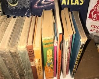 Items Located In The Central Hallway