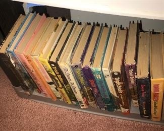 Items Located In The Central Hallway