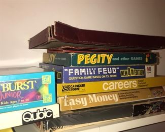 Items Located In The Central Hallway