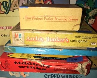 Items Located In The Central Hallway