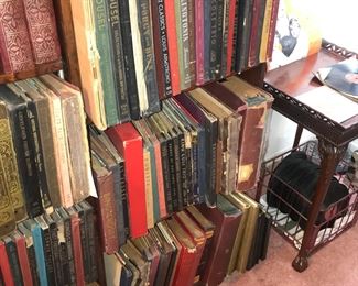 Items Located In The 2nd Bedroom ( Vintage Records)