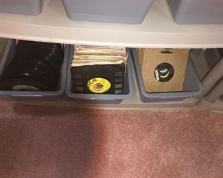 Items Located In The 2nd Bedroom ( Vintage Records)